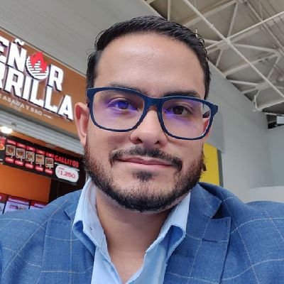 Stand up, Doblaje, Informática, todo con amor pero mi especialidad son las empanadas 😂