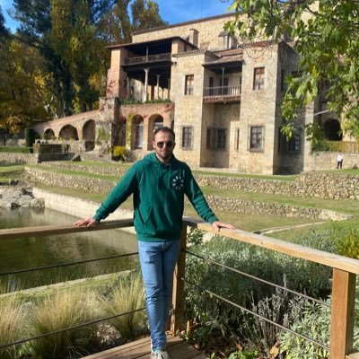 Abogado en Gordo Ortiz Abogados
Apasionado y practicante de cualquier deporte y de la naturaleza.