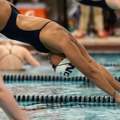 cayman islands to northern colorado ‘23 🐻🏊🏽‍♀️ unco saac pres & big sky saac vp