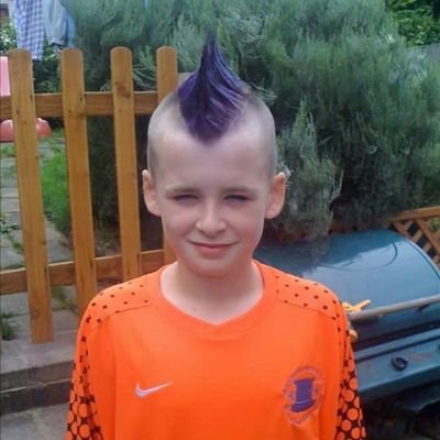 R0W3B05's profile picture. 