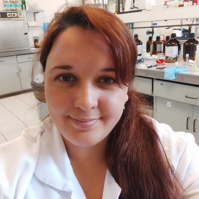 Doctora en Fisicoquímica Molecular