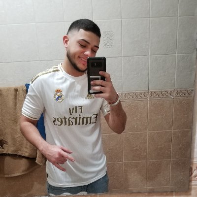 AymatG7's profile picture. 