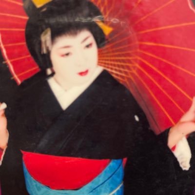 1976年代から犬界に入る。JKC展覧会も2000年まで参加。各地の動物と人のイベント、4店舗、繁殖、2021年に愛誤団体に虚偽告発され、不起訴でも、全て無くして高齢者突入。FBに2022年10月14日より、1年前の今日、投稿中、お暇な時に覗いてください。