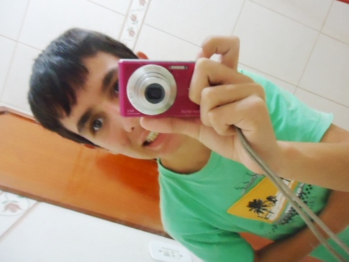 12 anos,corinthiano,legal,as vezes chato mais quem meche comigo,coca cola,sem pc nunca, musica,filme 
Deus ti amo muito s2