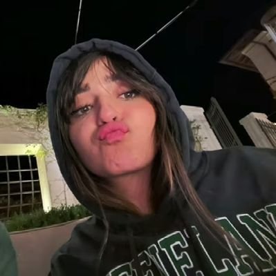 Florecer exige pasar por todas las estaciones 🌻
Caché ❤️🏳️🌈