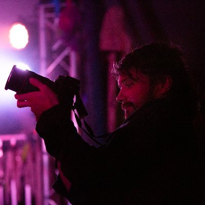 Organiser & founder of #FilmStrikeforClimate Production Assistant - Netflix’s Sex Education #Climatejustice #ImagineGreenNewWorlds I also like Star Wars