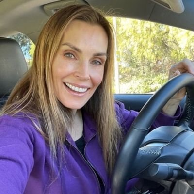 Lindawo48897750's profile picture. I'm new here ❤️
Love outdoor games and movie shows...
Very fun and loving