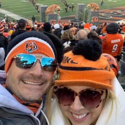 Senior Customer Marketing Manager at dotloop, follower of all things SaaS marketing related, and diehard Bearcats, Bengals and Reds fan.