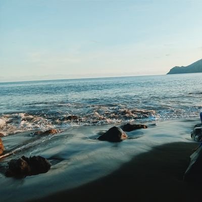 TrisnaWale's profile picture. 1989 || Fisioterapis || Katolik