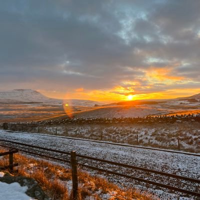 A photographic celebration of the Yorkshire Dales #DalesViews @dom_mera_peak