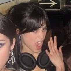 stlivz's profile picture. 