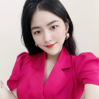 Love to explore new things and learn different things
Hi, I'm Aileen
Hobbies: golf, swimming, traveling, fitness
My position is the founder of Micronauts