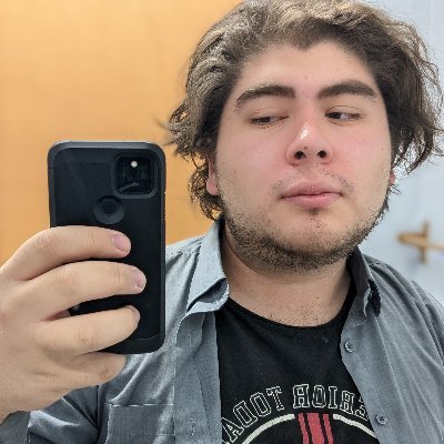 Elakej's profile picture. Me gusta programar, estudio ingeniería en IA, se supone que intento hacer un juego