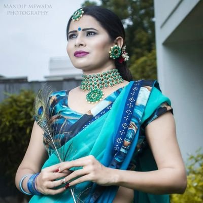 Anchor/Emcee/Event Host - by passion 🎤
TV Show Host
Actress & Model 💅🏻
Reader's Choice Chitralekha Mrs Gujarat
Follow @TheFalguniRawal across social media