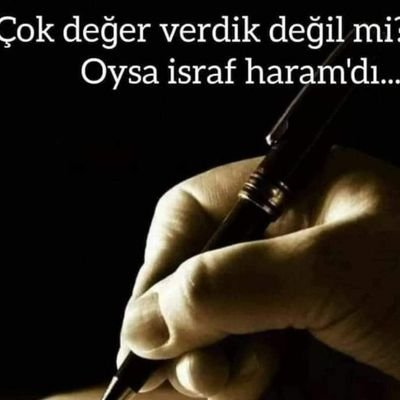 81'liyim çok seksiyim.Kadinlar odak noktam.Cok çabuk degisirim çok güzel sevisirim