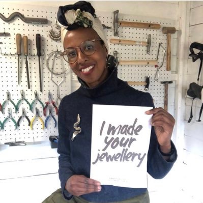 Jewellery designer/maker. As seen on @BBCiPlayer #makeitatmarket. Teacher of fun jewellery workshops for beginners. She/Her