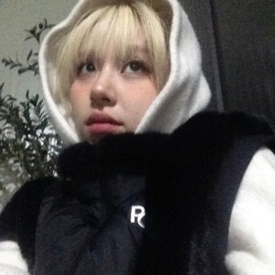 he4rtaching's profile picture. a girl semi-recovering