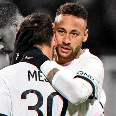 A girl 🙋🏻‍♀️                                                                           
Ney Jr is the 🐐 and no one can convince me otherwise...
10 ❤️💙