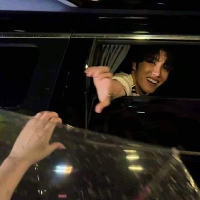 •|13|• coffee☕ is life • •his happiness is my happiness• personal/ stan acc •