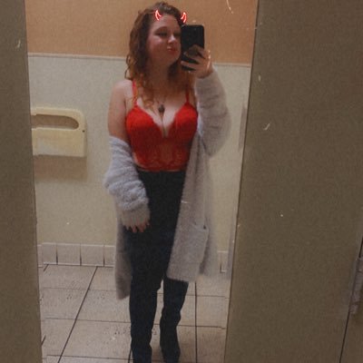 NinaNoelle97's profile picture. just tryin to ✈️✈️✈️