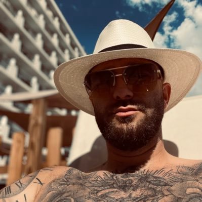 ₿ Satoshi stacker ₿ Exploring Blockchain & Web3. L1’s & DOA’s 💎🙌 Decentralization Activist 🎭❤️🔥