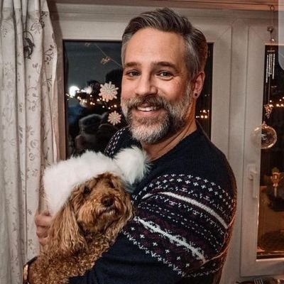 chrisal27940962's profile picture. 