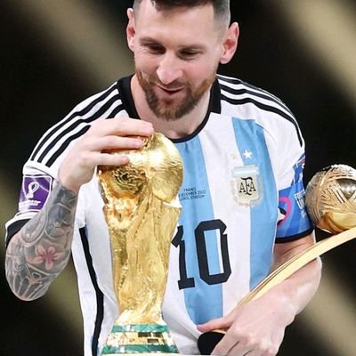 Product of Opoku ware School and A proud FC Barcelona,Messi fan and Kumasi Asante Kotoko fan, worship @ RPOC.