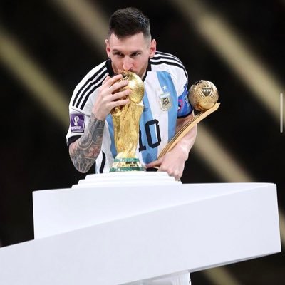 24_lilmax's profile picture. 