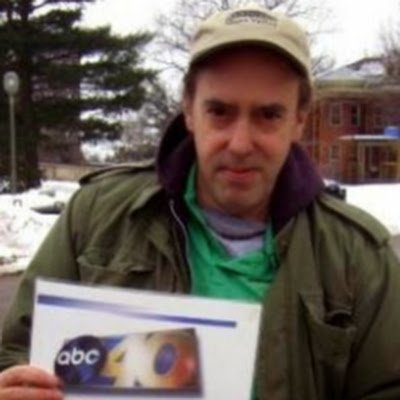 ThomasD30934569's profile picture. Zinester and blogging pioneer covering the cosmos.