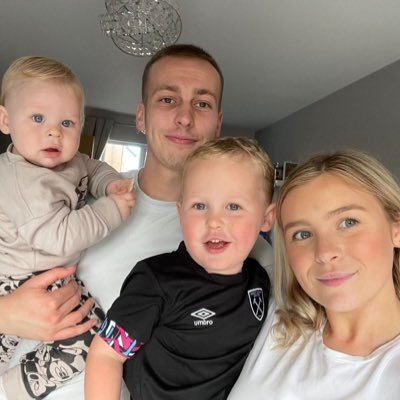 adamowens14's profile picture. Sophia, Archie & Ronnie💙 IslandMarineFC⚓️