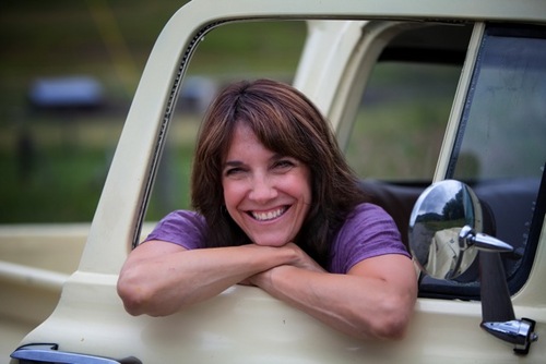 Painter of beautiful old trucks & the breathtaking Montana Landscape