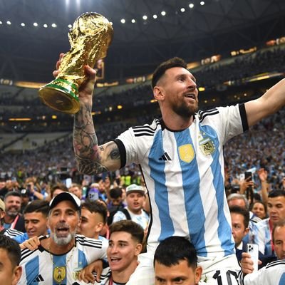 _ValeeMendez's profile picture. 