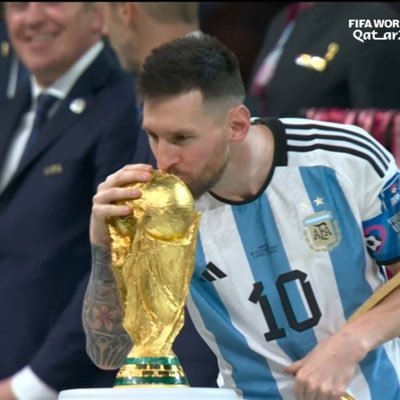 ZezHK's profile picture. 