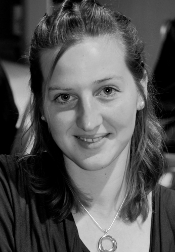 Journaliste, présentatrice @notele • Communes de prédilection #Chièvres, #Ath et alentours • Fan de musique et de séries • Mes tweets n'engagent que moi