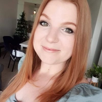 Christ follower,
Wife,
Mama,
Autistic,
Musician.
Interests include Sims, theology, philosophy, food, nutrition, early-mid 1900s & the nuclear family.