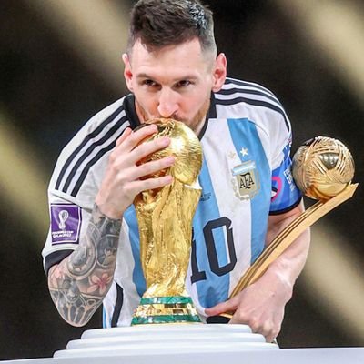 iam_samuell's profile picture. Writing my way into your timeline.