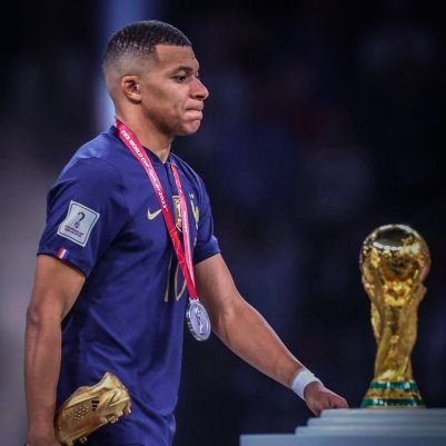 JulesLmeghribi's profile picture. слава україні