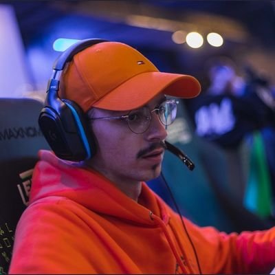 - Sirocoss
- Call of duty enjoyer
- Caster/ Analyste Chez @AnticeSport
- Ultra TDS Tartisett
- AS Monaco🔴⚪️