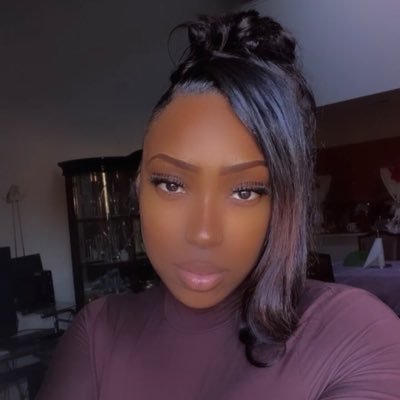 marazephyr's profile picture. 317 📍| singer/songwriter 🦋 IG: marazephyr