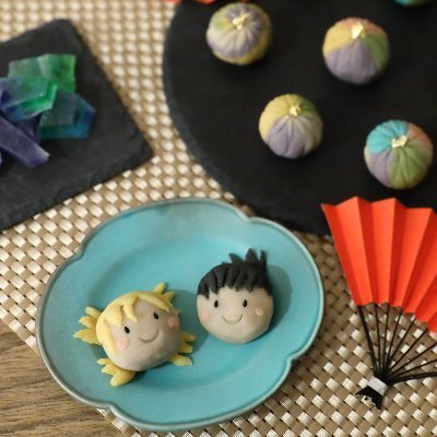 12歳、10歳、7歳、3歳児の母。思いつきなスイーツを作ったり、食いしん坊な音楽を作ったり。育児の傍ら自由気ままに人生を楽しむオタク主婦です。🍥奈良家と不死コン、kkir推し。よろしくお願いします!