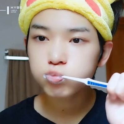 Hi!!!  ~LUNÉ~ My bias is Harua &TEAM💫