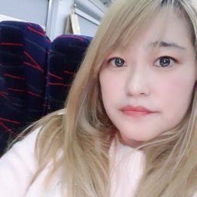 jeni10004's profile picture. 