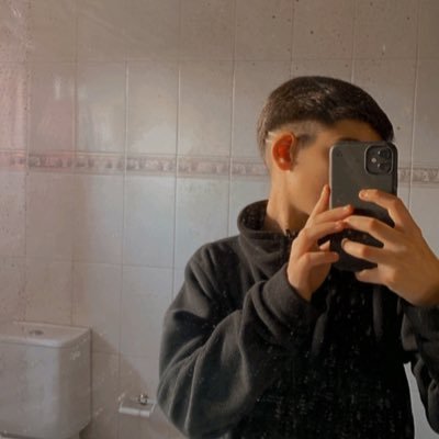 A vida e fácil as pessoas é que a tornam difícil 🌆