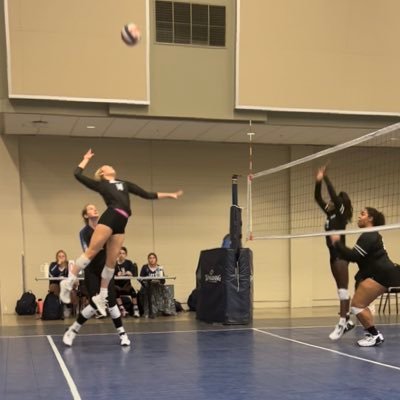 SterlingCox10's profile picture. Class of 2025 | Bullard HS | 6 rotation/ #14 #2 | https://t.co/fDzm37249M https://t.co/QuBrQXbkFR