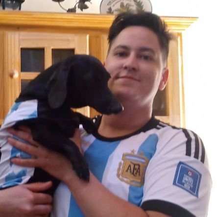 crisn92's profile picture. Giovanni Cristian  Él, He/Him 
Metalhead 🎧. Paleobotany postdoc working on plant-fungal interactions from the Jurassic of Patagonia.🌳 🍄 🍃 💚