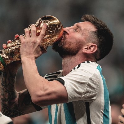 🇦🇷
11/03🎈
Yo vi a Messi levantar la del mundo, puedo morir feliz🔟⭐️⭐️⭐️                                                   
ig: https://t.co/2nBDfuziEs