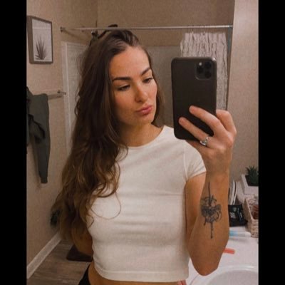 fuck you twitter
IG: _ali_jones