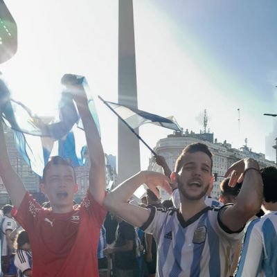 23 años. Amor por el básquet y la cultura.
Estudiante de Periodismo UNDAV
🇦🇷
https://t.co/4kSe610eE2