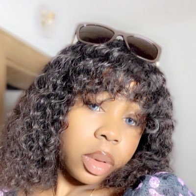 thelipglossgirl☀️ Instagram glammed_bycoco