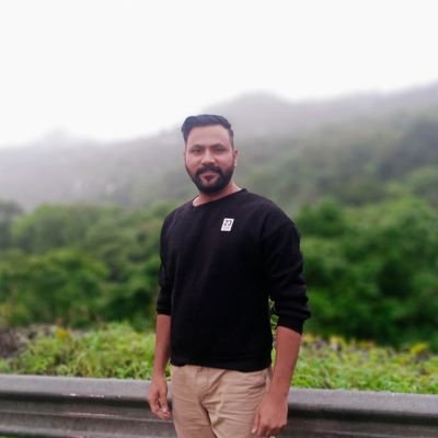 हे अधमरक्तरञ्जिते सुजनपूजिते श्री स्वतन्त्रते
तुजसाठि मरण तें जनन
तुजवीण जनन तें मरण
तुज सकल-चराचर-शरण चराचर-शरण
-विनायक दामोदर सावरकर